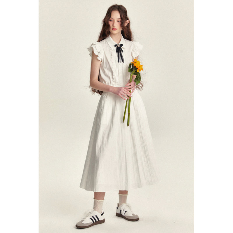 茉莉花の刺繍ブラウスと刺繍ティアードスカートとロングスカート