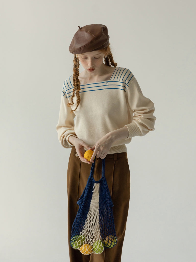 水兵縞柄の刺繍ストライプニットセーター
