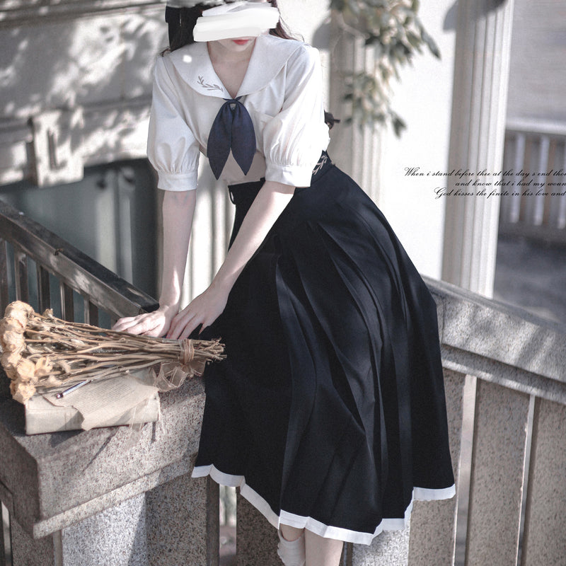 A literary dress and shawl for a young lady in black