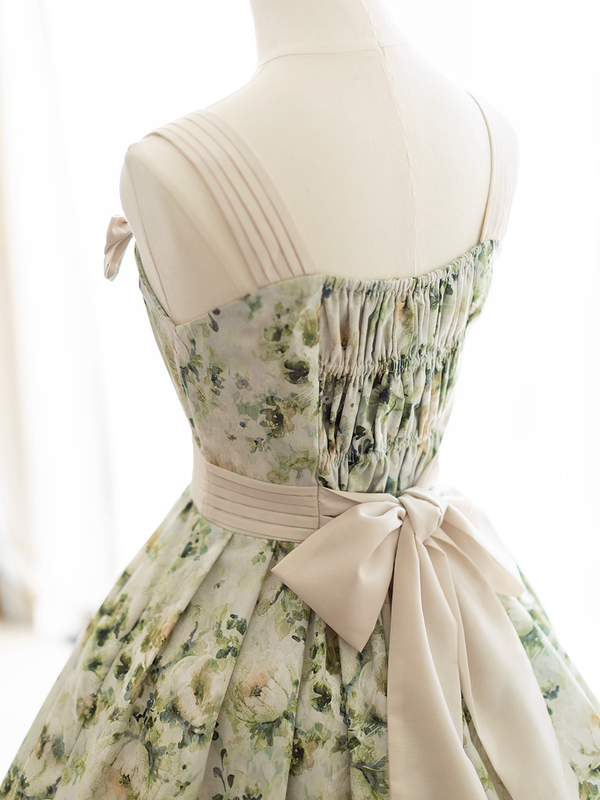 翠緑の花の水彩画クラシカルジャンパースカート