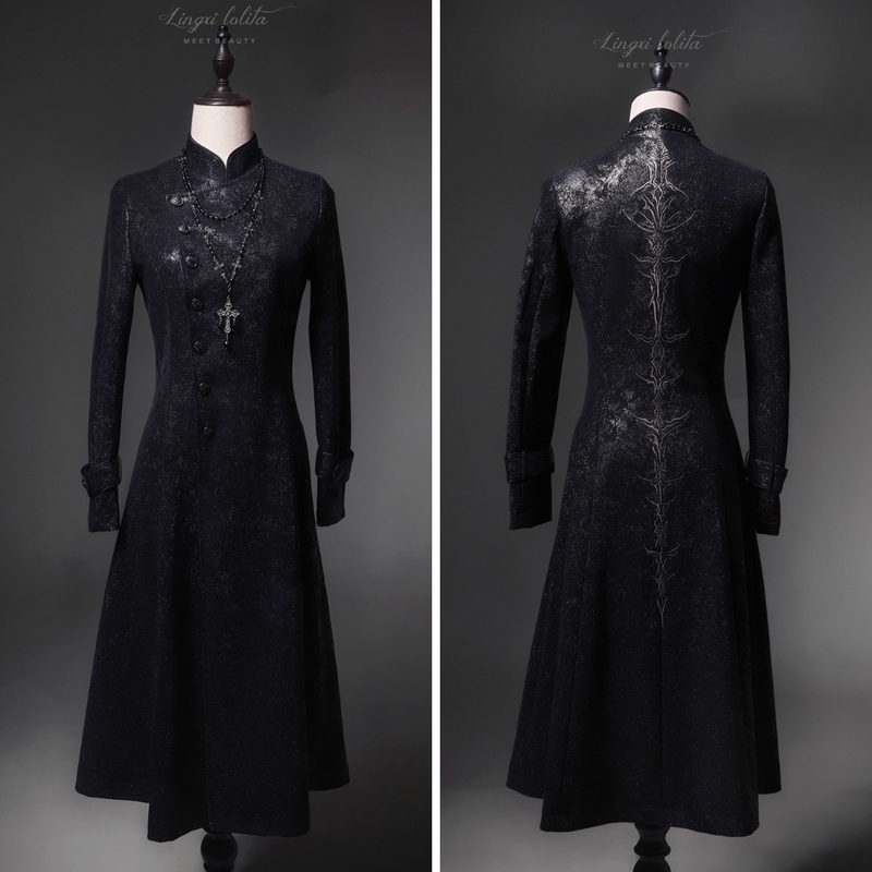 脊椎骨格の刺繍ゴシックコート