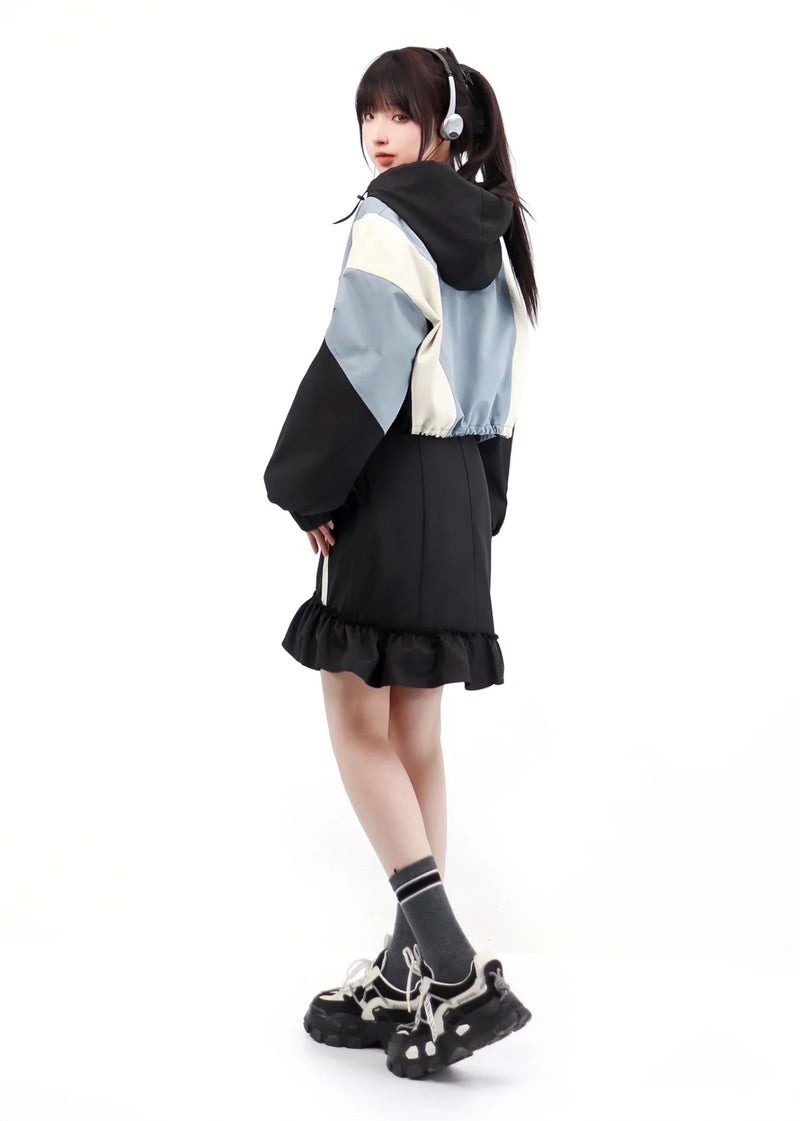 Sporty Mountain Jacket and Casual Half Pants and Half Skirt