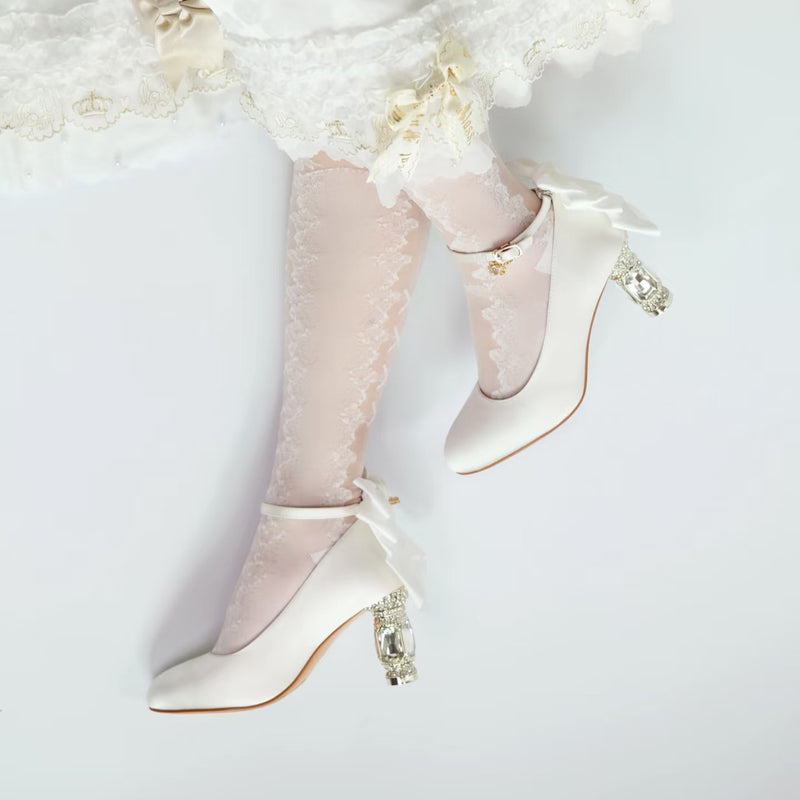 Jewel and Ribbon High Heeled Pumps - White × Gold[2025年6月中旬-7月中旬発送予定]