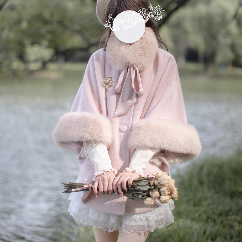 桜色のお嬢様のウールケープコート