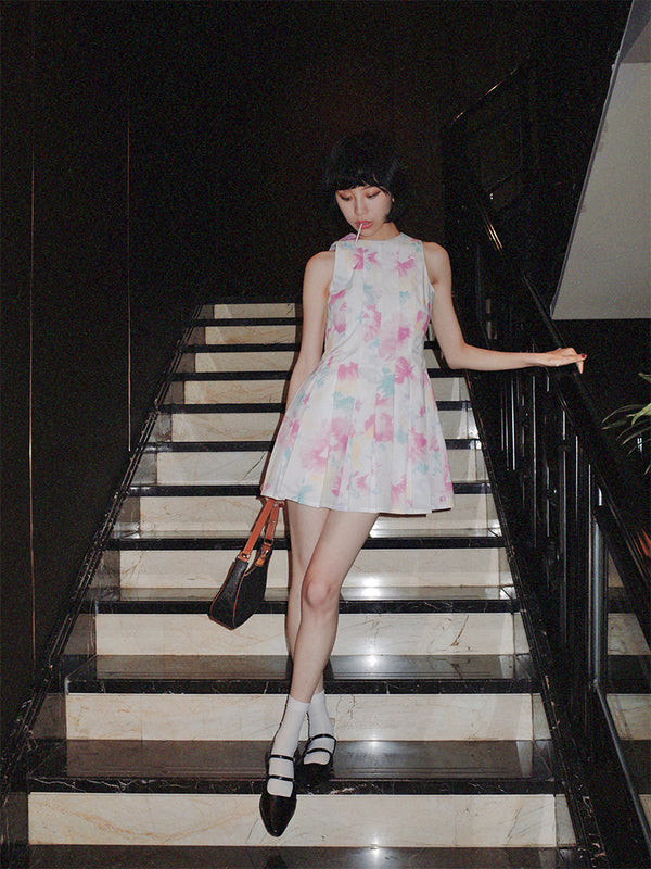 A butterfly skirt that dances in the twilight