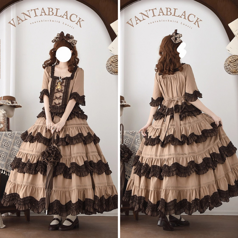 舞踏会のお嬢様のフリルトップスとティアードスカート