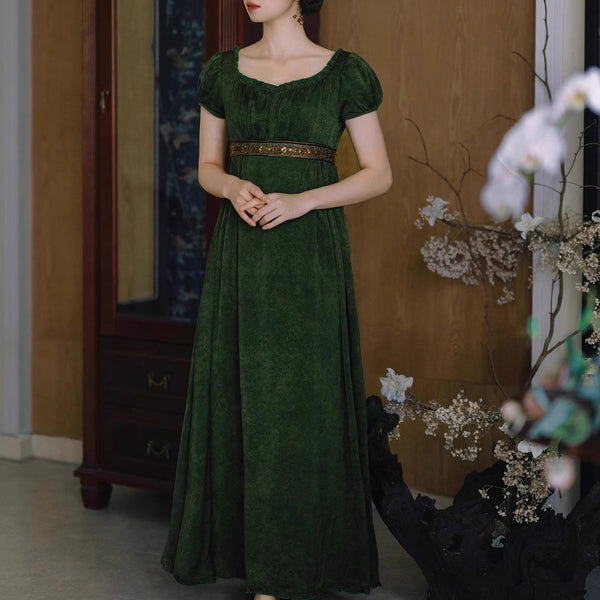 深緑の王妃の刺繍クラシカルワンピース