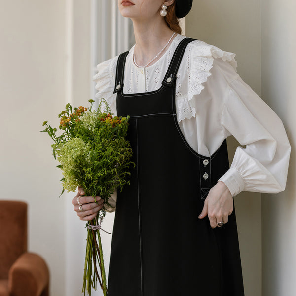 Black Lily Flower-Colored Jumper Skirt