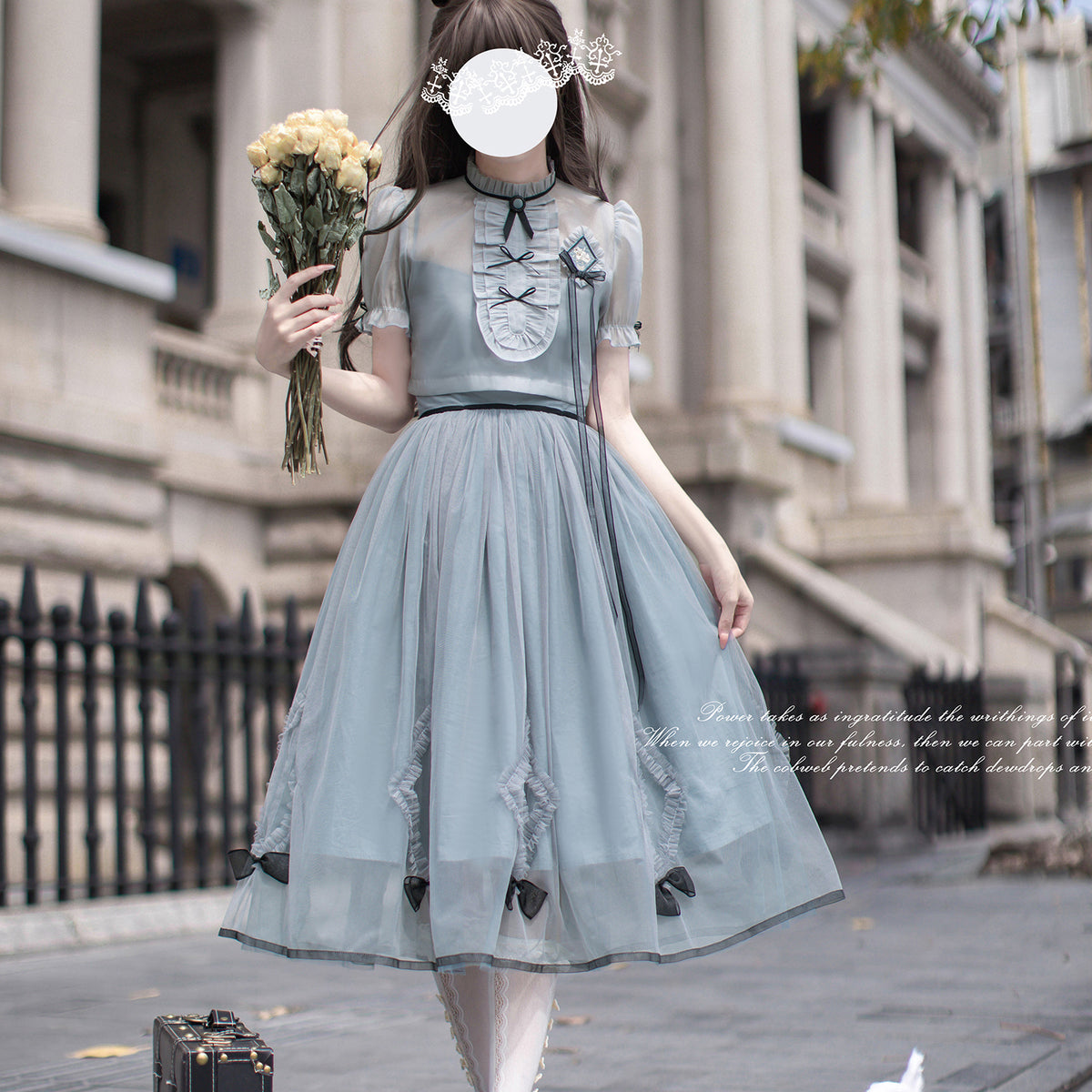 蒲公英色のレトロワンピース 蒲公英色のレトロワンピースとエプロン – ManusMachina