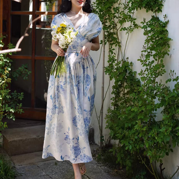 青花磁器の花柄レトロワンピース