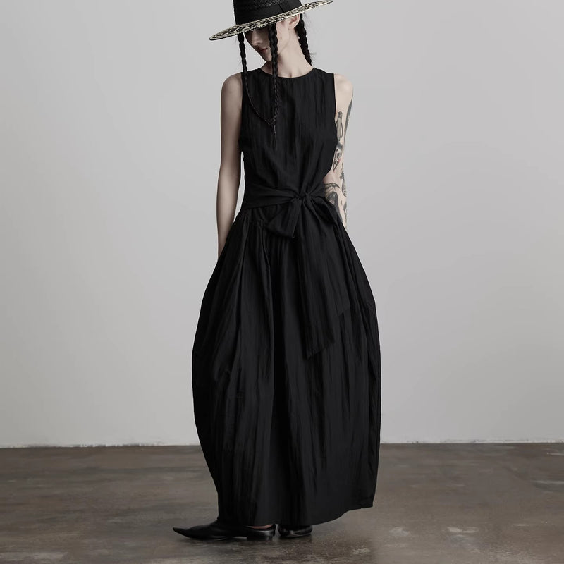 Black Back Open Sleeveless Dress