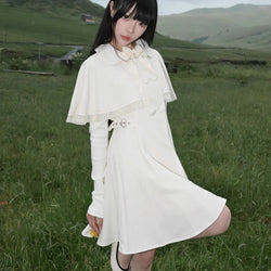 月明かりのお嬢様のケープワンピース