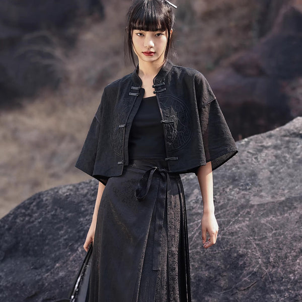 漆黒令嬢の刺繍チャイナトップス