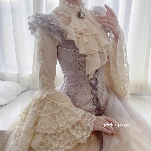 貴族のお嬢様のヴィクトリアンブラウス - Beige[2025年12月下旬-2026年1月下旬発送予定]