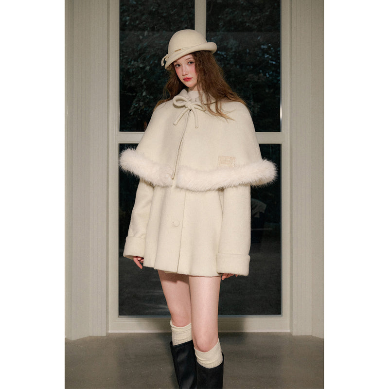 Elegant Queen's Cape Wool Coat