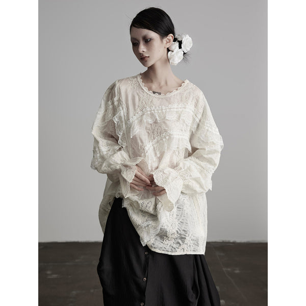 Balloon Sleeved Embroidered Lace Top