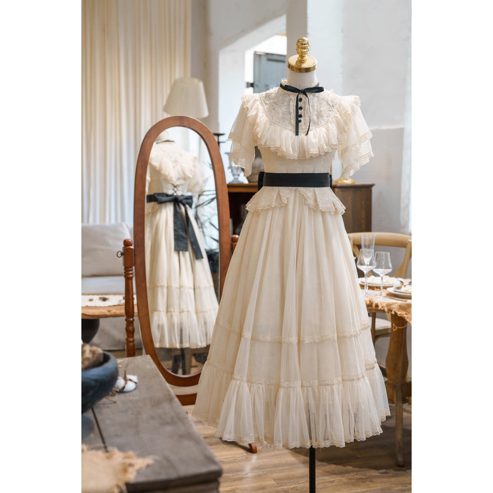 公爵令嬢の刺繍ヴィクトリアンワンピース - Ivory × Black[2026年9月