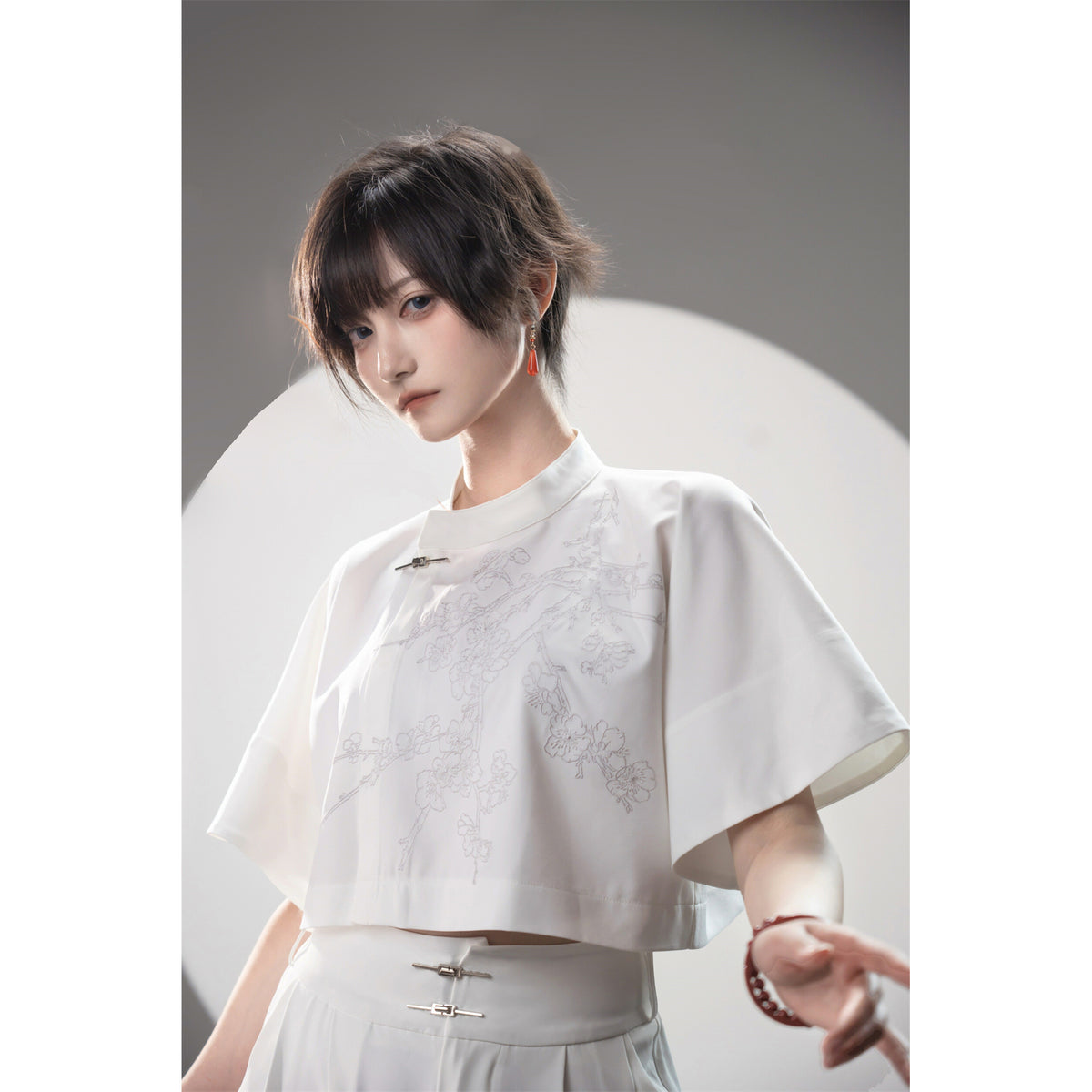 China -チャイナ- – ManusMachina