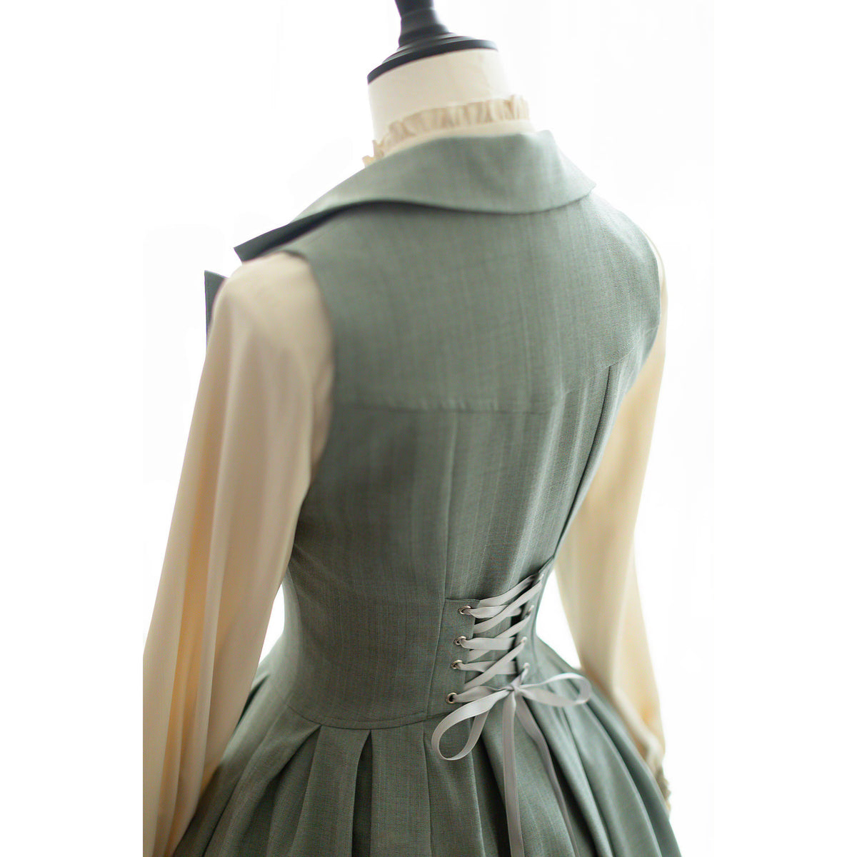 鹿鳴館時代の舞踏会へ！優雅で上品なお嬢様の“Classical Elegant