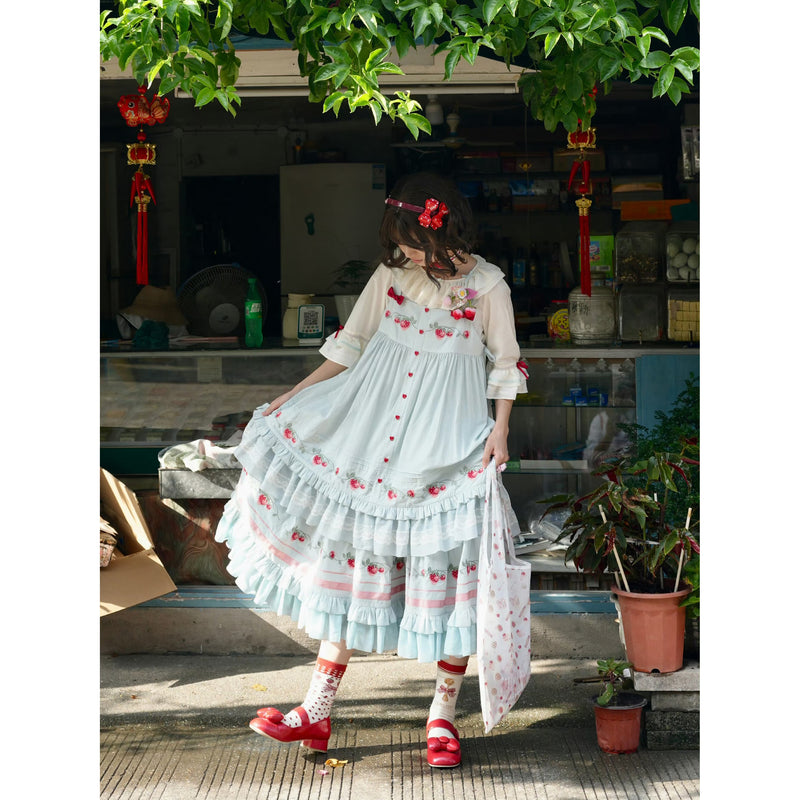 いちご摘みの刺繍トップスとスカートとブラウス - Light Blue[2026年2月上旬-3月上旬発送予定]