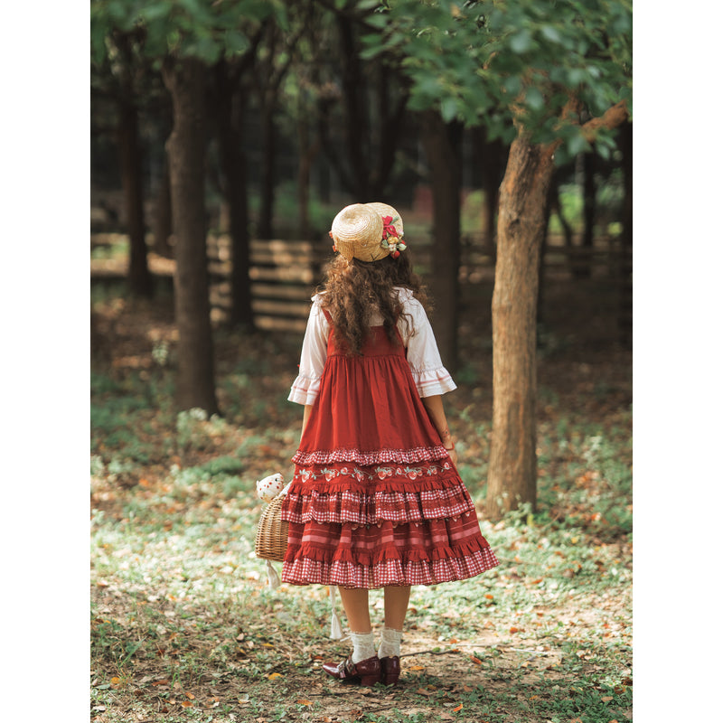 いちご摘みの刺繍トップスとスカートとブラウス - Red[2026年2月上旬-3月上旬発送予定]