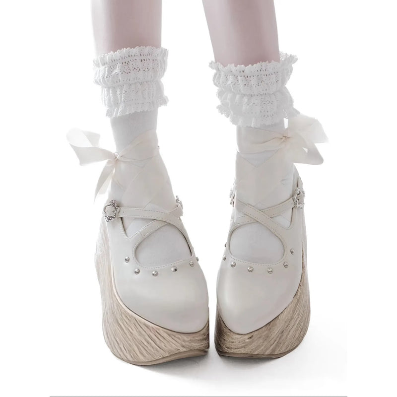 ドールなお嬢様のロッキンホースシューズ - Off White[2025年8月上旬-8月下旬発送予定]