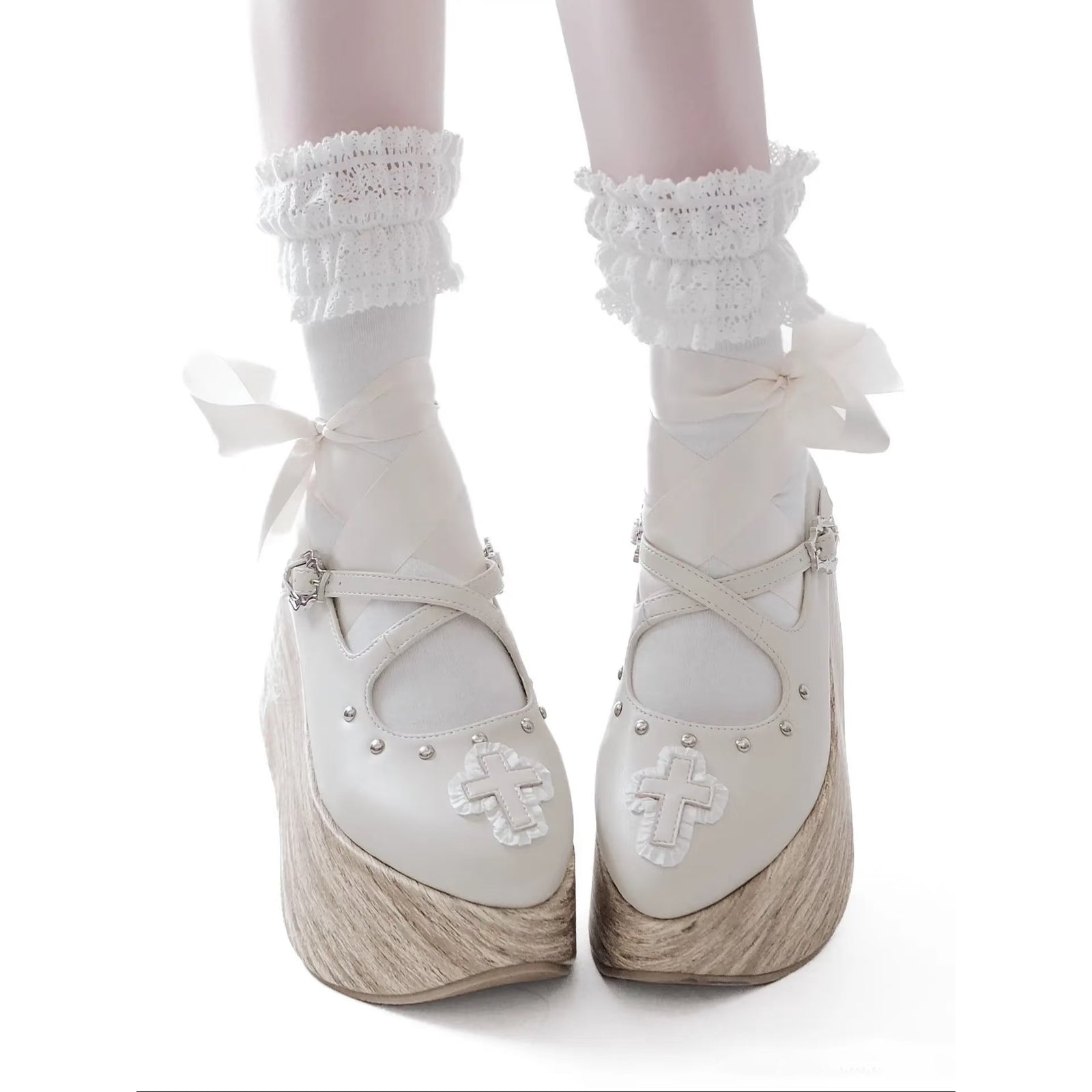 ドールなお嬢様のロッキンホースシューズ - Off White[2025年8月