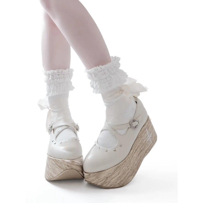 ドールなお嬢様のロッキンホースシューズ - Off White[2025年8月上旬-8月下旬発送予定]