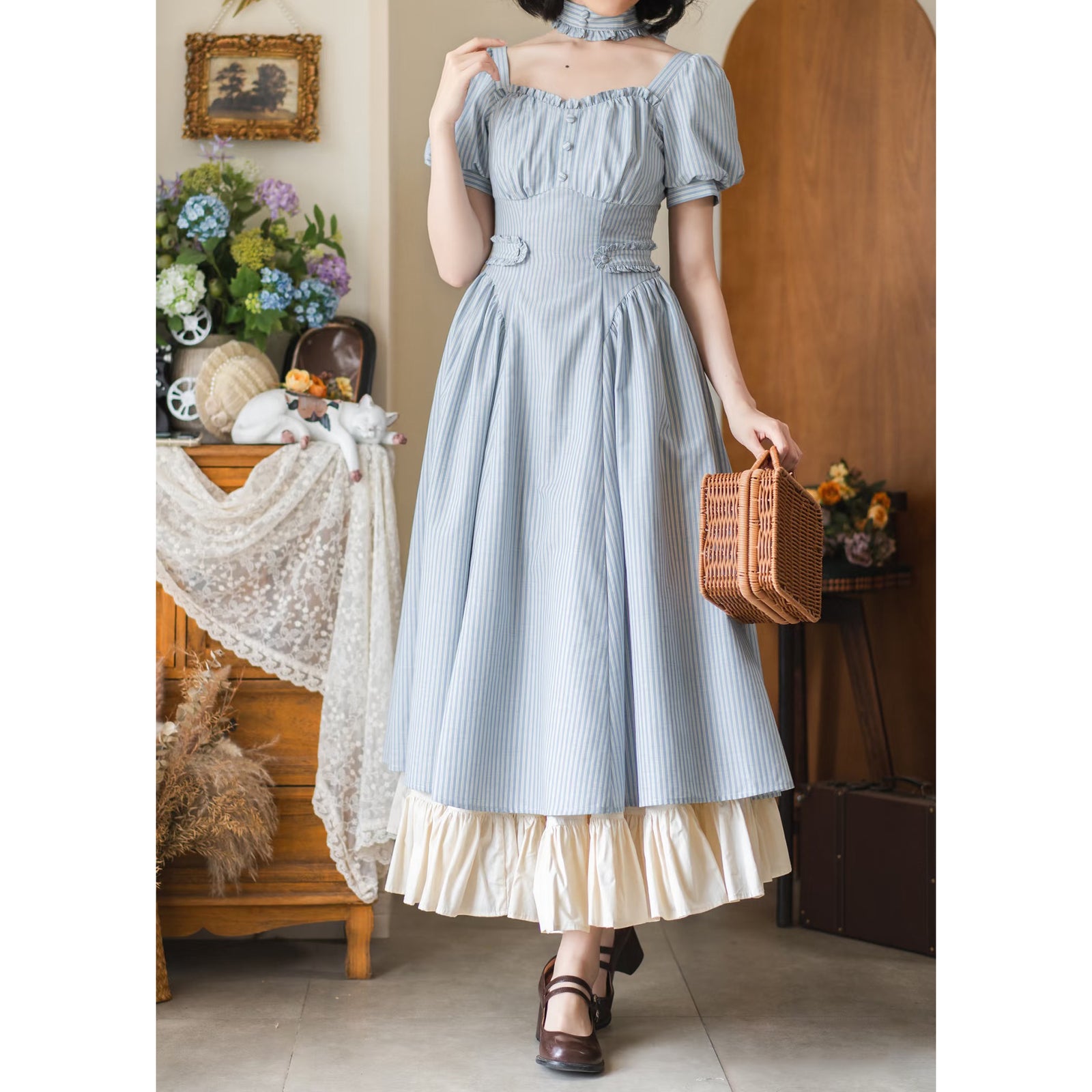 英国のお嬢様のクラシカルストライプワンピース - Ice Blue – ManusMachina
