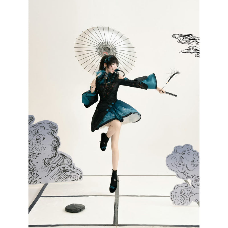 幽夜の花の刺繍チャイナワンピース[2025年10月下旬-11月中旬発送予定]