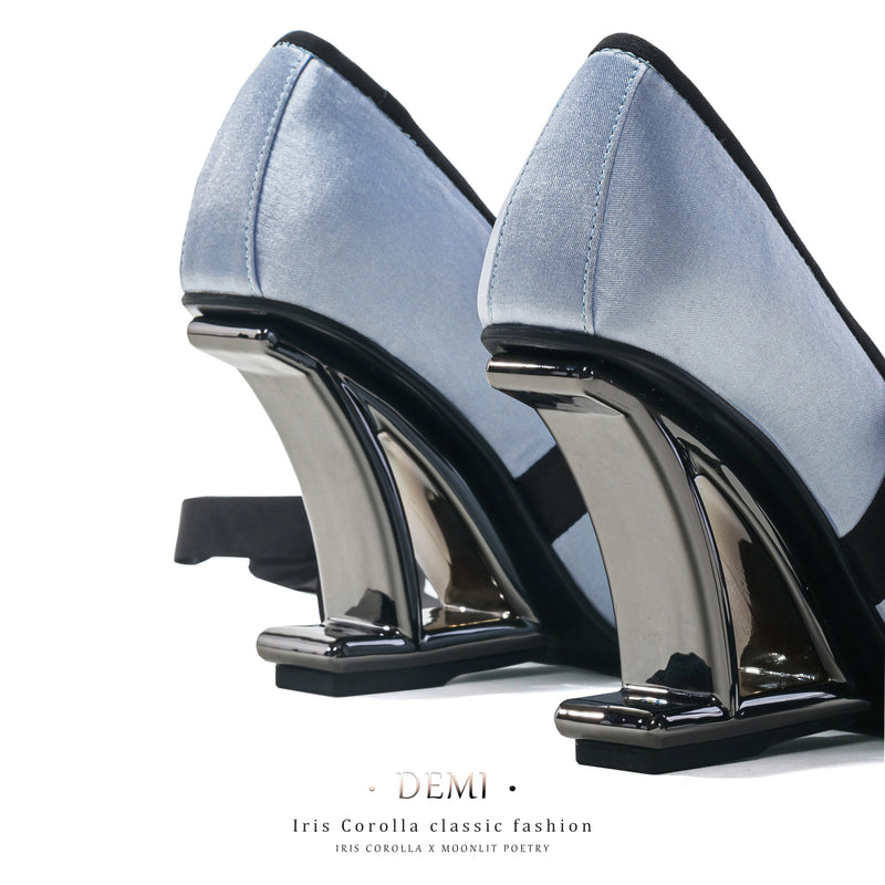 Demi Pointe High Heel Pumps - Light Blue × Black[2025年1月下旬-2月中旬発送予定]