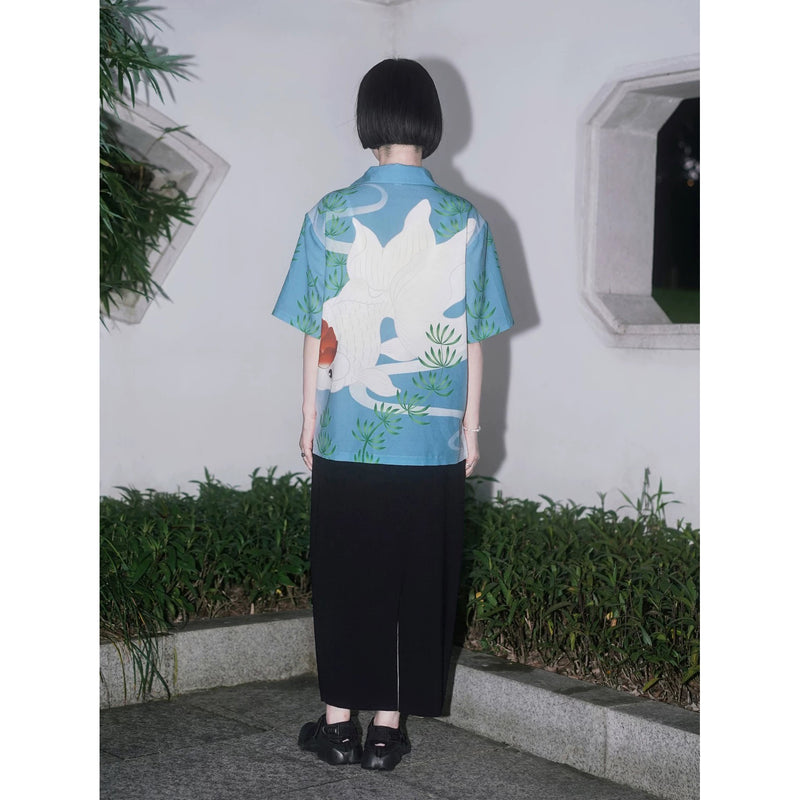 金魚椿と水草のシャツ
