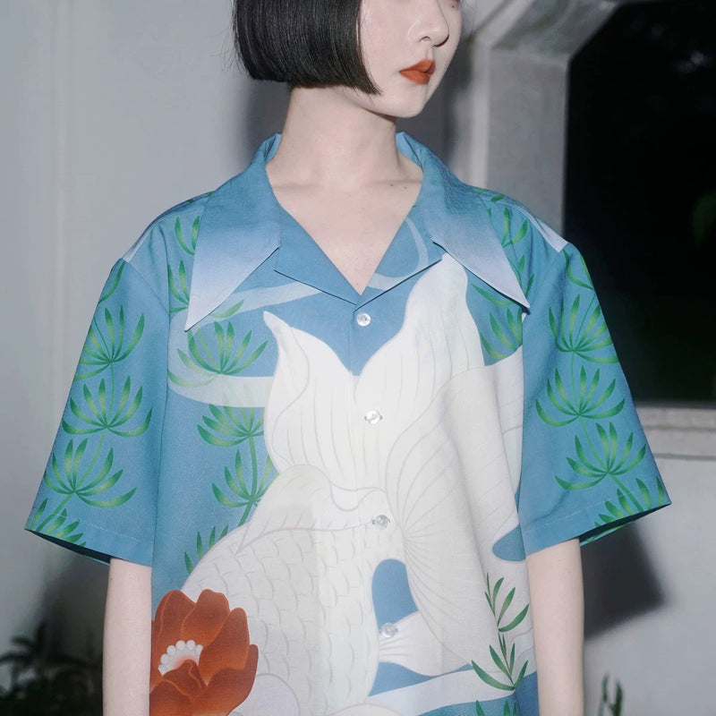 金魚椿と水草のシャツ