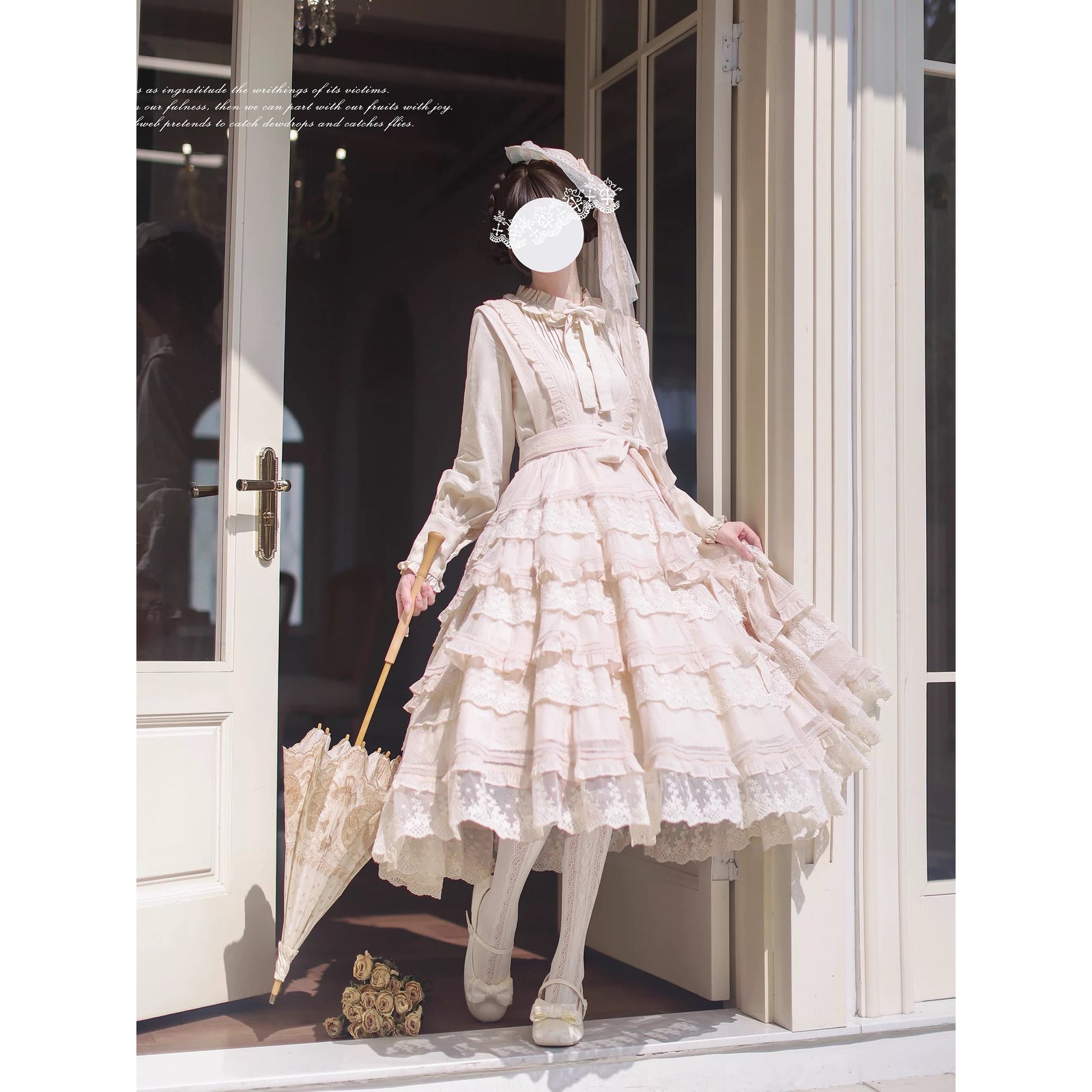 奏鳴曲を奏でる刺繍ジャンパースカートとフリルリボンブラウス 奏鳴曲を奏でる刺繍ティアードジャンパースカートとフリルリボン