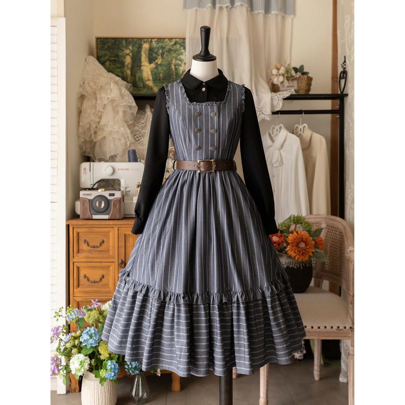 美品BABY*ポケット刺しゅうジャンパースカート*紺*懐古クラシカル