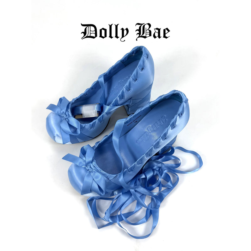 紺碧の王妃のバレエヒールパンプス