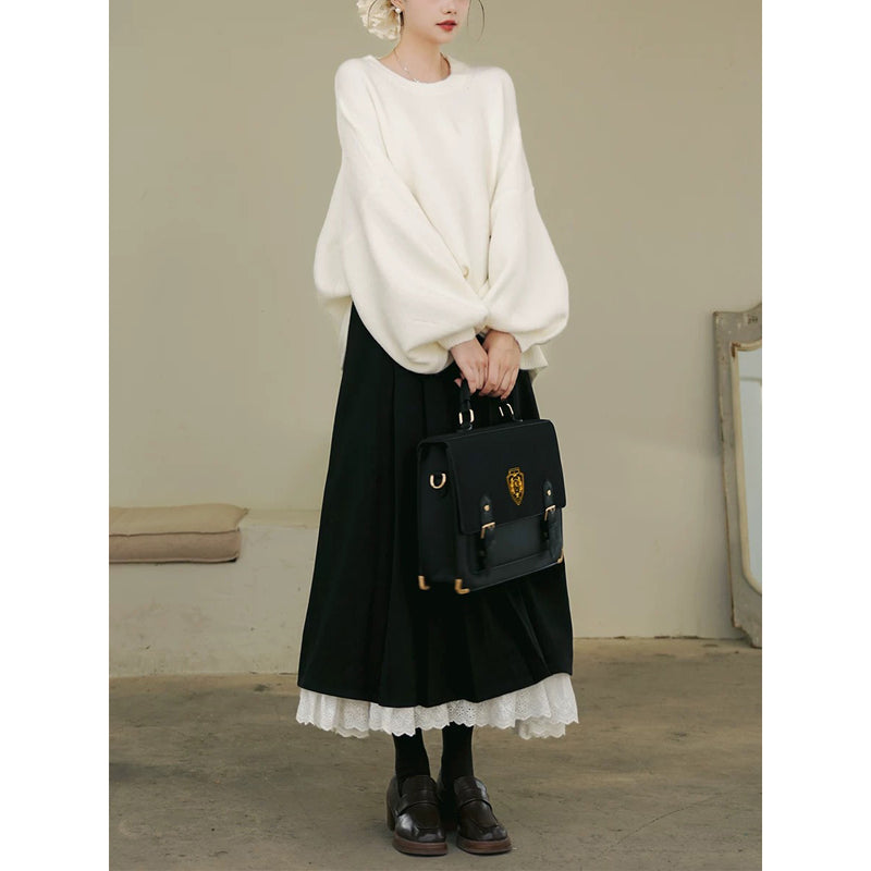 漆黒色のお嬢様のプリーツロングスカート