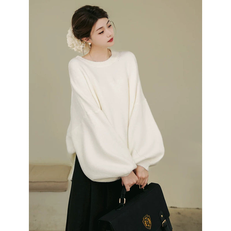 月明かりに誘うニットセーター