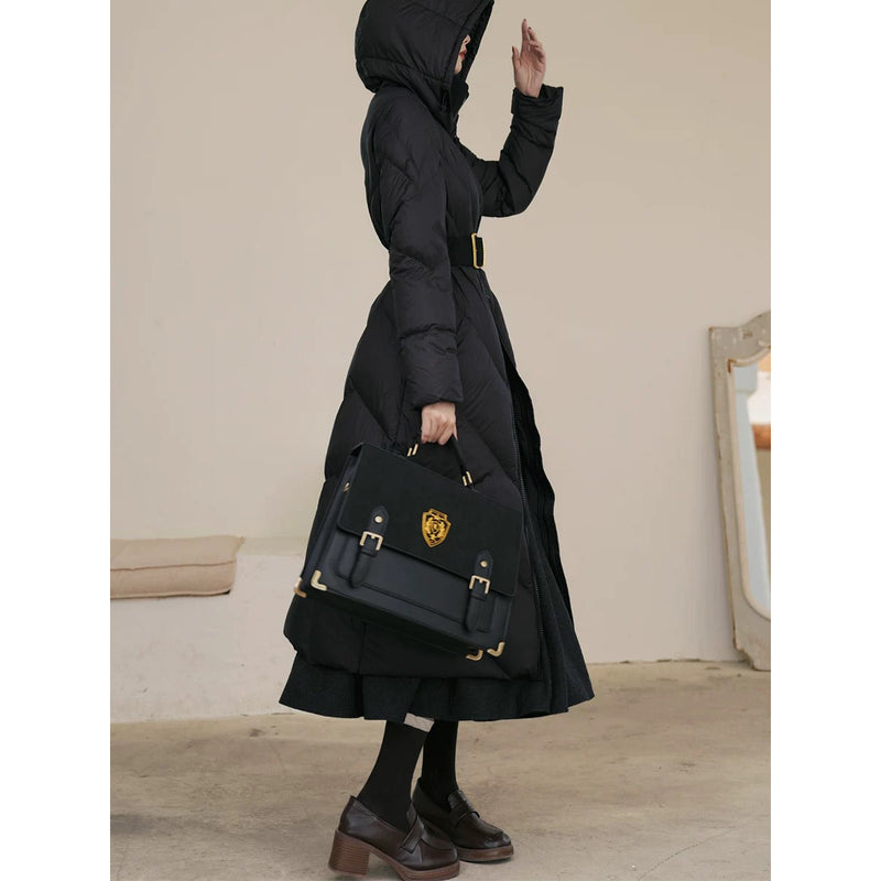 黒曜石の令嬢のロングダウンコート