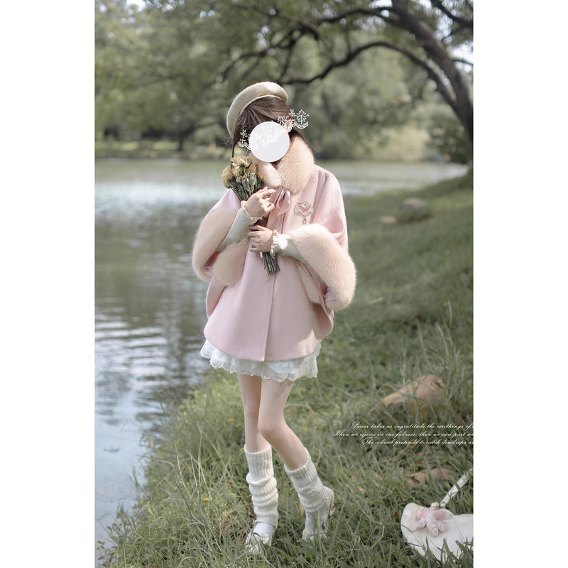 桜色のお嬢様のウールケープコート