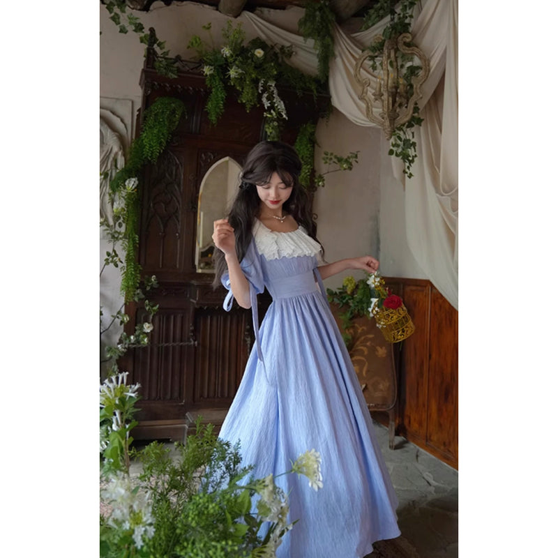薄花色のお嬢様のクラシカルワンピース