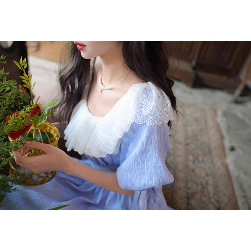 薄花色のお嬢様のクラシカルワンピース