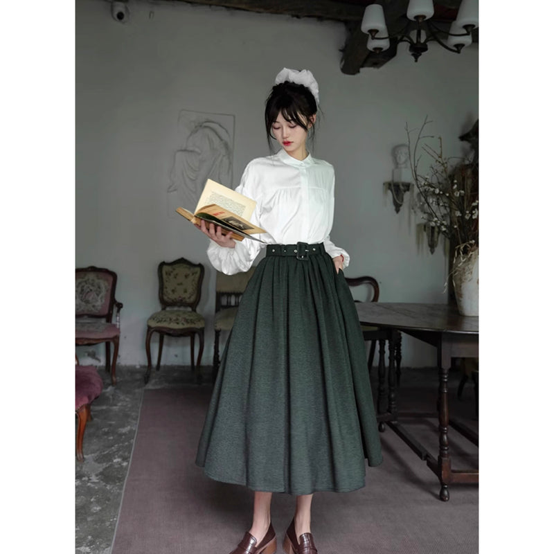 純白のお嬢様のランタンスリーブブラウス