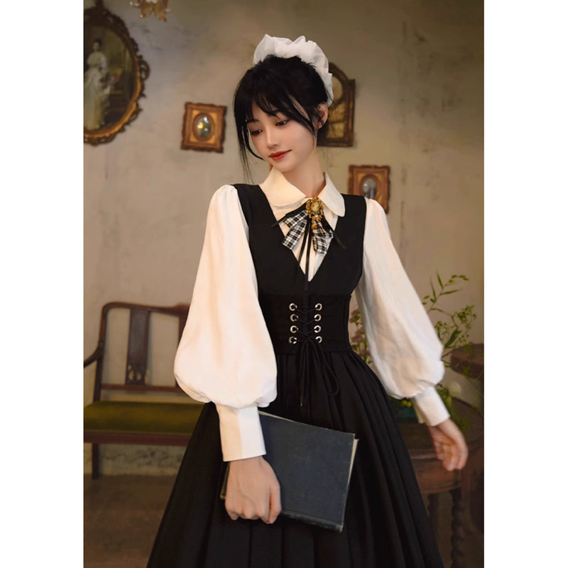 黒のお嬢様のコルセットジャンパースカート