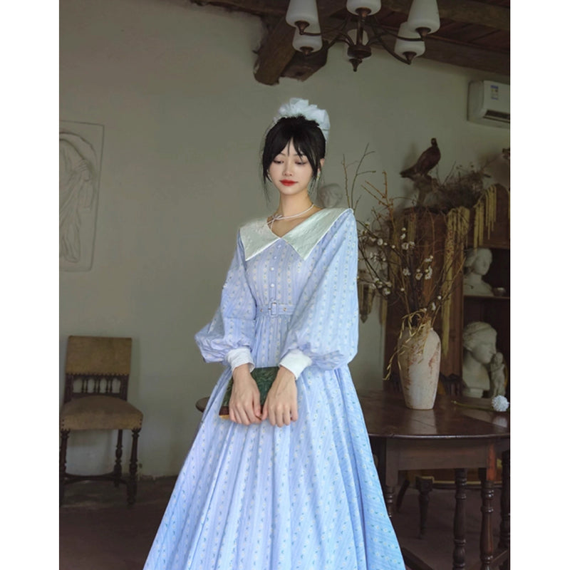 勿忘草の花のレトロワンピース