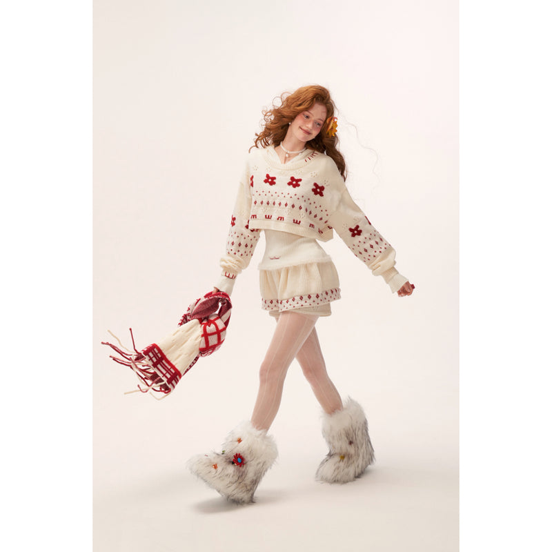 Star and Floral Knit Sweater and Shorts