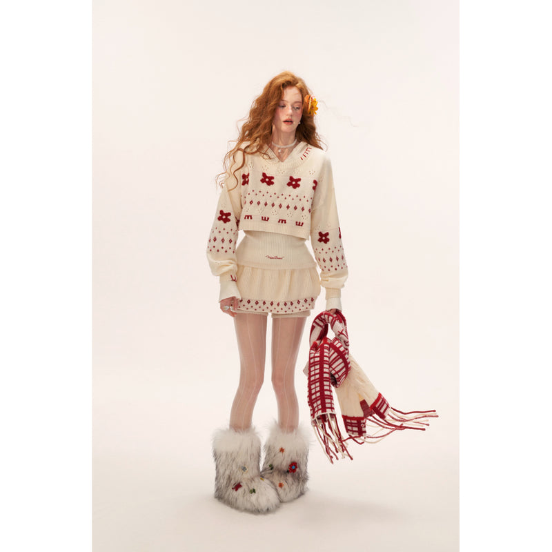 Star and Floral Knit Sweater and Shorts