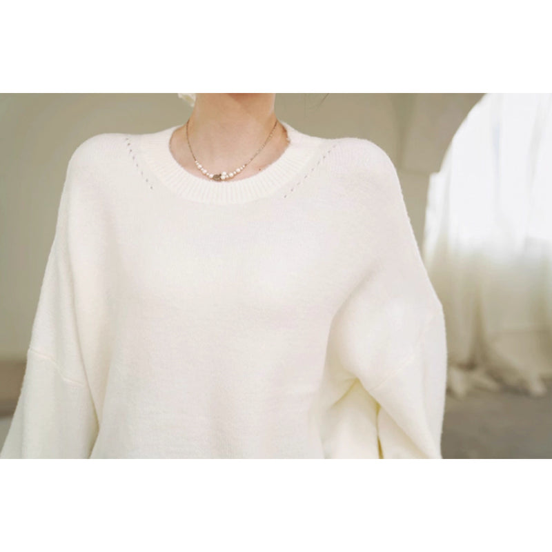 月明かりに誘うニットセーター