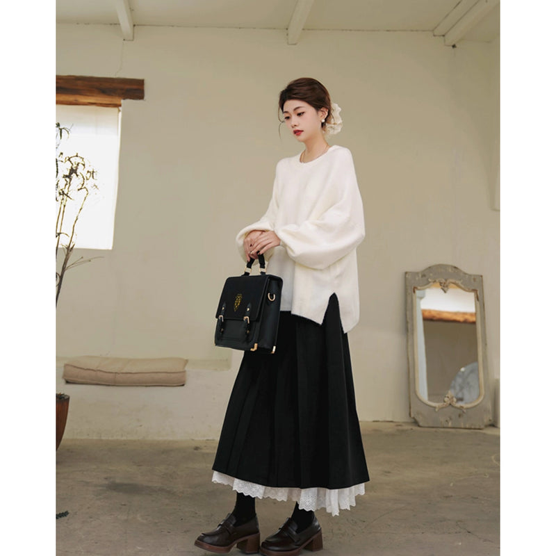 漆黒色のお嬢様のプリーツロングスカート