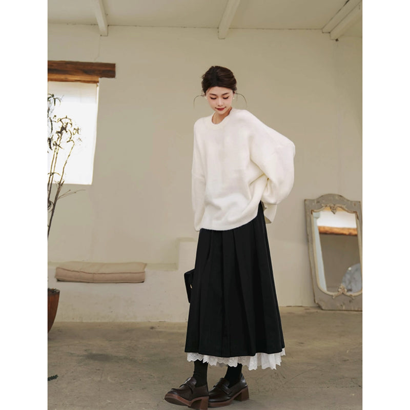 漆黒色のお嬢様のプリーツロングスカート